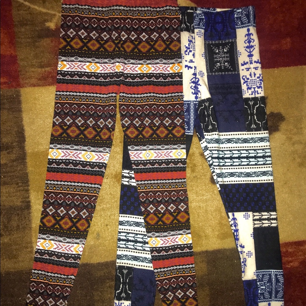 *3 for $20!* Lot of 2 patterned leggings, new